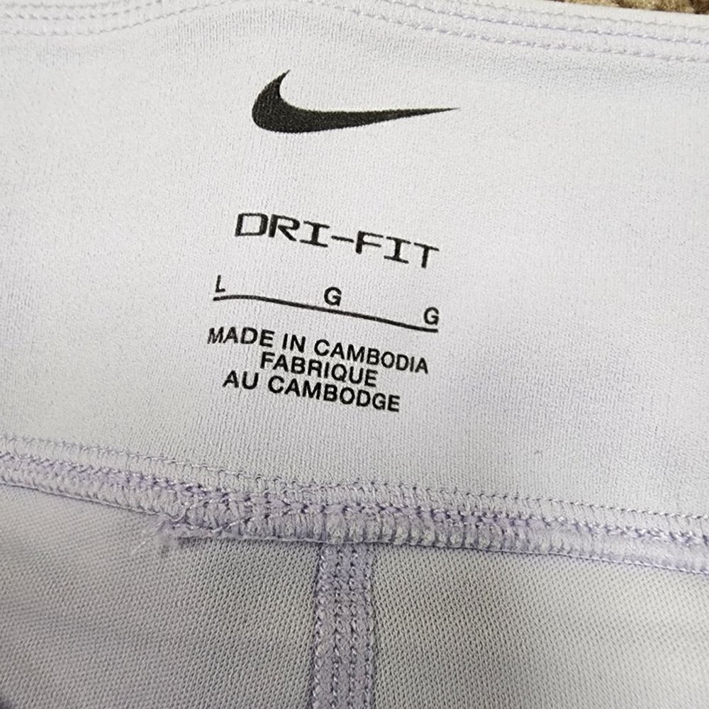 Nike Dri-FIT Bliss Mid-Rise Training Skort Large - Picture 8 of 11
